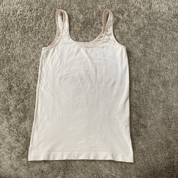 CAROLE HOCHMAN Nude Shapewear Sleeveless 
Seamless Tank Top - Picture 4 of 8